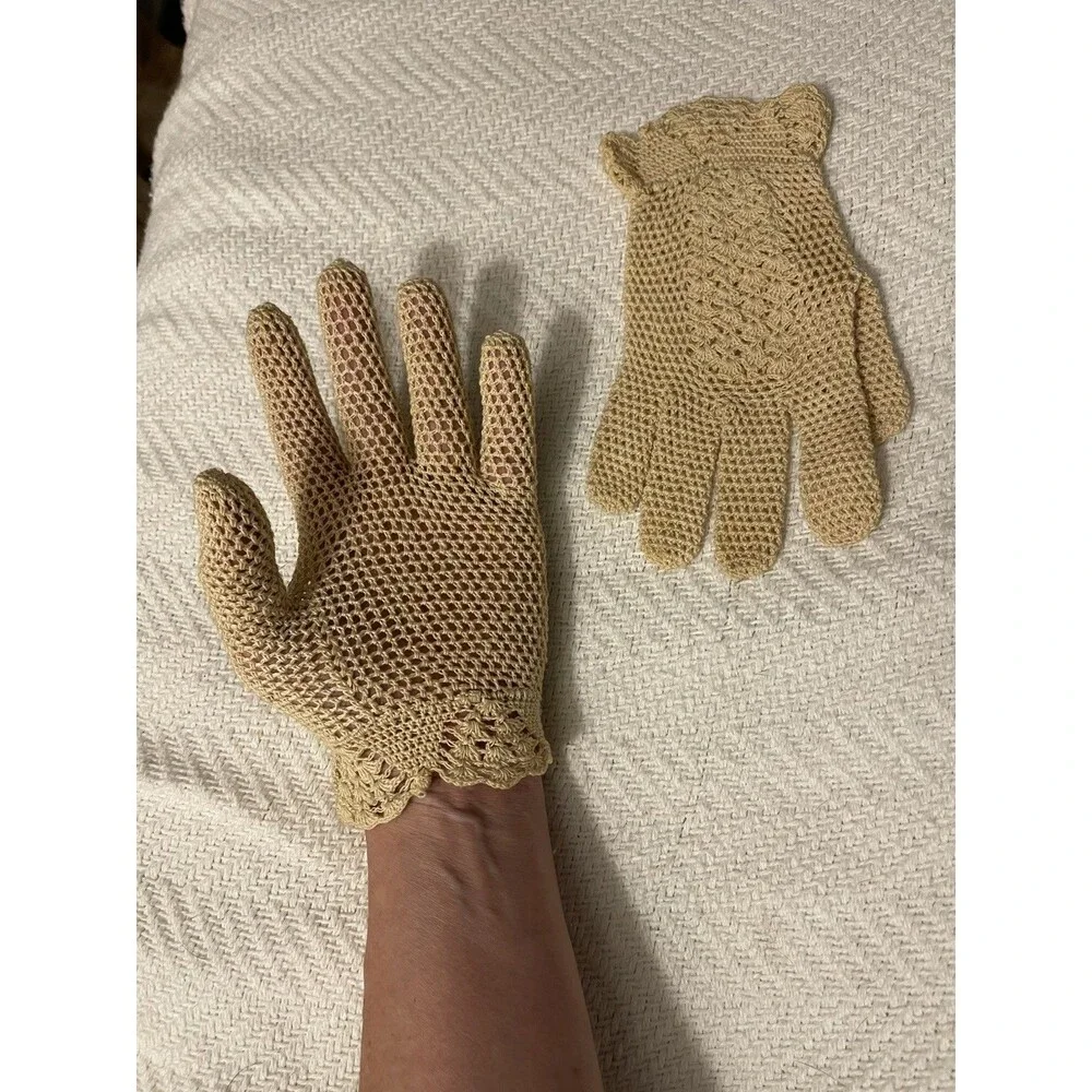 Vintage Ivory Crochet Lace Gloves Floral Victorian Style Cottagecore Cream Small